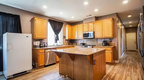 Kitchen - 14357 Nicoles, Adelanto, CA 92301 photo 1 of 3