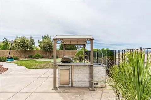 Exterior - 12348 Winesap, Apple Valley, CA 92308 photo 8 of 13