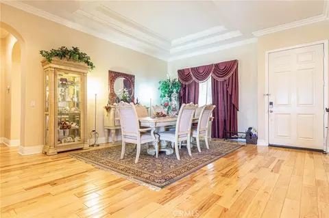 Dining - 12348 Winesap, Apple Valley, CA 92308 photo 1 of 3