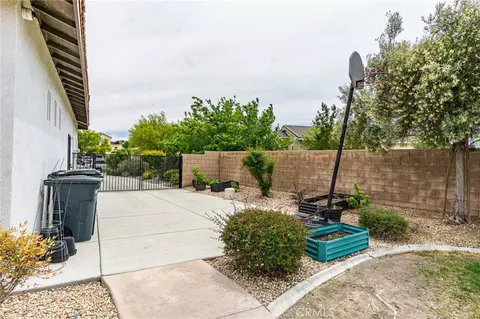 Exterior - 12348 Winesap, Apple Valley, CA 92308 photo 7 of 13