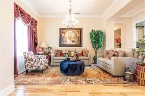 Living - 12348 Winesap, Apple Valley, CA 92308 photo 1 of 2