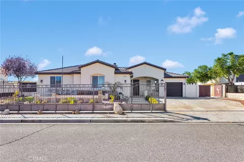 Exterior - 14587 Mulberry St, Hesperia, CA 92345 photo 14 of 15