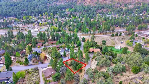 1050 Rivera Dr, Wrightwood, CA 92397 photo 3