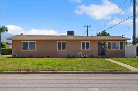 13301 3rd St, Yucaipa, CA 92399