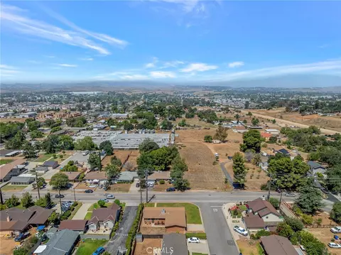 View/Area - 13301 3rd St, Yucaipa, CA 92399 photo 4 of 5