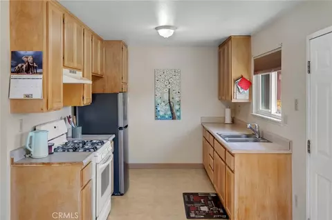 Kitchen - 13301 3rd St, Yucaipa, CA 92399 photo 2 of 2