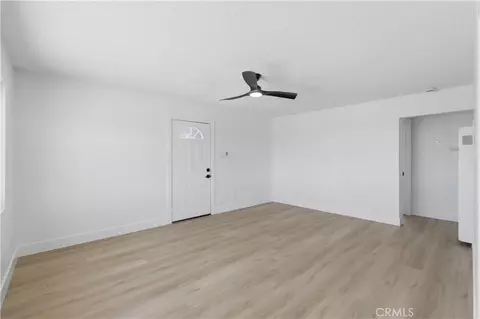 Living - 831 Las Amigas Dr, Barstow, CA 92311 photo 3 of 4