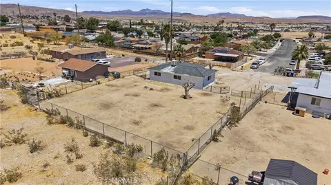 View/Area - 831 Las Amigas Dr, Barstow, CA 92311 photo 4 of 18