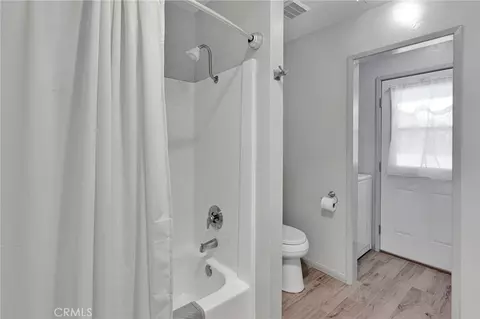 Bath - 14204 Crow Rd, Apple Valley, CA 92307 photo 2 of 5