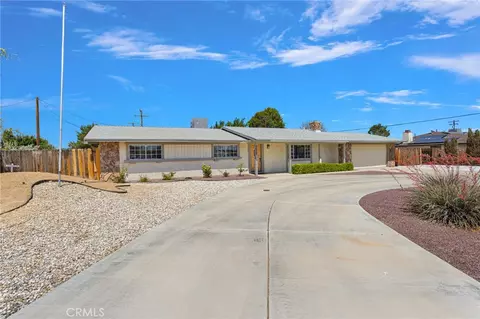 Exterior - 14204 Crow Rd, Apple Valley, CA 92307 photo 9 of 9