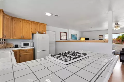 Kitchen - 14204 Crow Rd, Apple Valley, CA 92307 photo 4 of 4