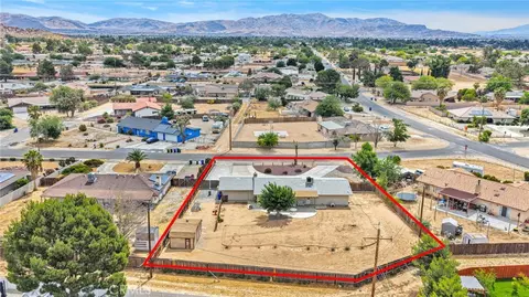 View/Area - 14204 Crow Rd, Apple Valley, CA 92307 photo 7 of 10