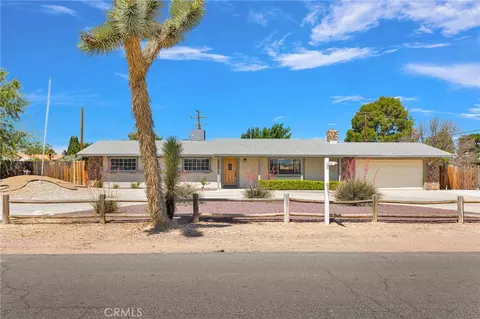 14204 Crow Rd, Apple Valley, CA 92307
