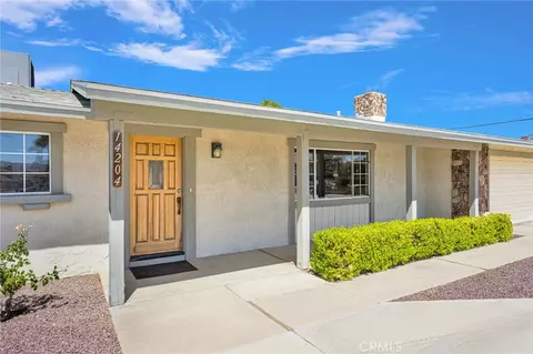Exterior - 14204 Crow Rd, Apple Valley, CA 92307 photo 1 of 9