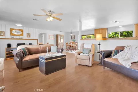 Living - 14204 Crow Rd, Apple Valley, CA 92307 photo 2 of 5