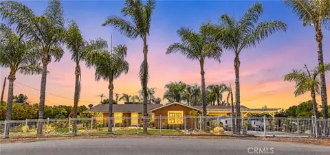 Exterior - 19345 Warren, Riverside, CA 92508 photo 2 of 30