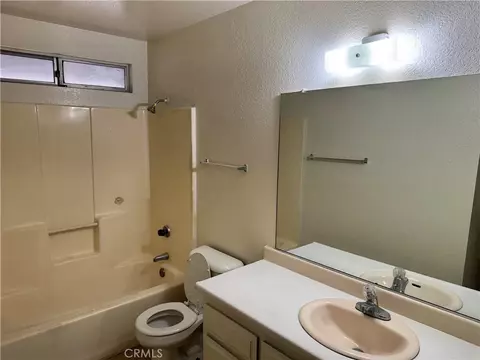 20285 Serrano, Apple Valley, CA 92307 photo 8