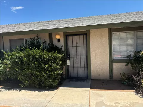 20285 Serrano, Apple Valley, CA 92307 photo 3