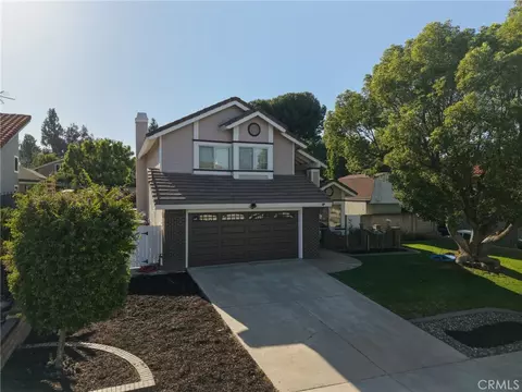 2654 Independence Cir, Corona, CA 92882