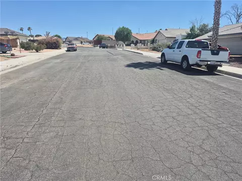 Exterior - 446 Stanford Dr, Barstow, CA 92311 photo 4 of 14