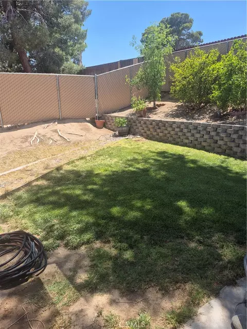 Exterior - 446 Stanford Dr, Barstow, CA 92311 photo 13 of 14