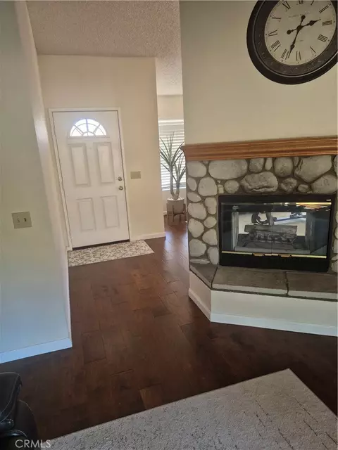 Entry Way - 446 Stanford Dr, Barstow, CA 92311 photo 1 of 7