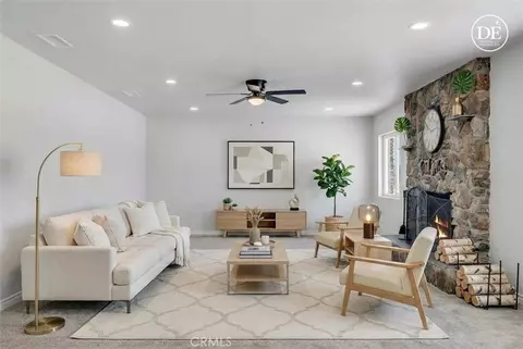 Living - 37436 Ables St, Lucerne Valley, CA 92356 photo 2 of 4