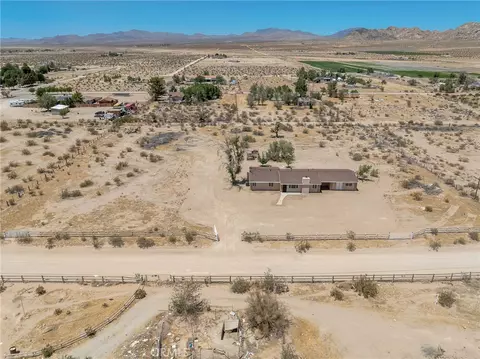 View/Area - 37436 Ables St, Lucerne Valley, CA 92356 photo 3 of 4