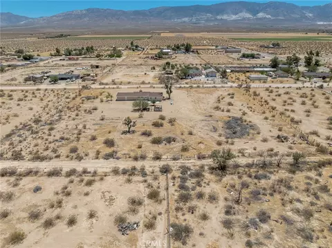 View/Area - 37436 Ables St, Lucerne Valley, CA 92356 photo 4 of 4