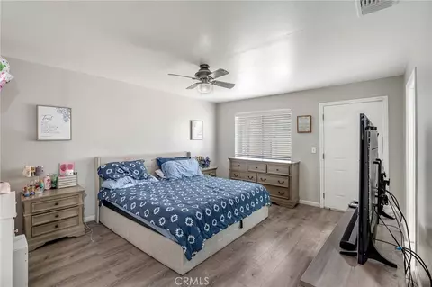 Bedroom - 25380 Anderson Ave, Barstow, CA 92311 photo 6 of 6