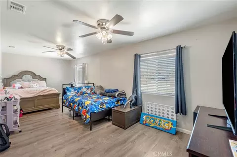 Bedroom - 25380 Anderson Ave, Barstow, CA 92311 photo 1 of 6