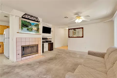 Living - 15449 Lassen, Adelanto, CA 92301 photo 2 of 5