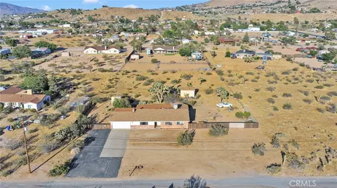 View/Area - 9393 Juniper St, Apple Valley, CA 92308 photo 10 of 11