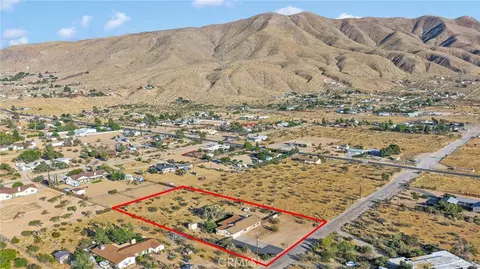 View/Area - 9393 Juniper St, Apple Valley, CA 92308 photo 3 of 11