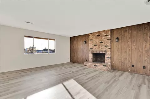 Living - 9393 Juniper St, Apple Valley, CA 92308 photo 3 of 6