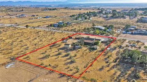 View/Area - 9393 Juniper St, Apple Valley, CA 92308 photo 6 of 11