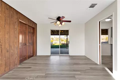 Living - 9393 Juniper St, Apple Valley, CA 92308 photo 6 of 6