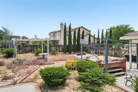 Exterior - 19216 Saguaro Way, Apple Valley, CA 92308 photo 5 of 13