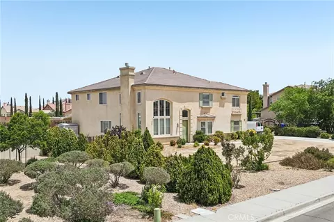 Exterior - 19216 Saguaro Way, Apple Valley, CA 92308 photo 2 of 13