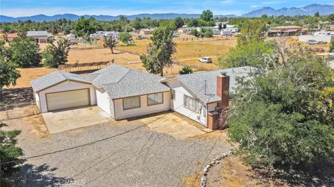 View/Area - 15129 Cedar St, Hesperia, CA 92345 photo 1 of 10