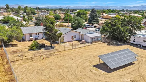 View/Area - 15129 Cedar St, Hesperia, CA 92345 photo 3 of 10