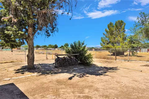 Exterior - 15129 Cedar St, Hesperia, CA 92345 photo 9 of 9