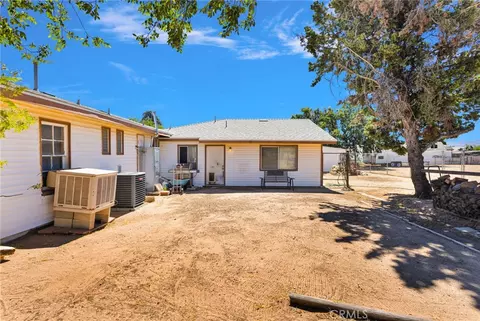 Exterior - 15129 Cedar St, Hesperia, CA 92345 photo 7 of 9