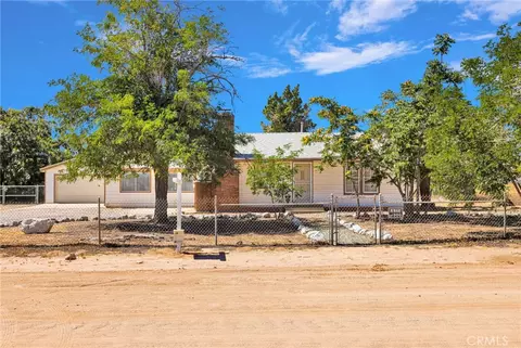 Exterior - 15129 Cedar St, Hesperia, CA 92345 photo 1 of 9