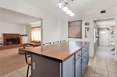 Kitchen - 15129 Cedar St, Hesperia, CA 92345 photo 3 of 5