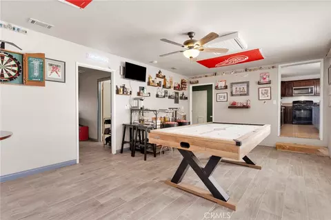 Entry Way - 15129 Cedar St, Hesperia, CA 92345 photo 1 of 1