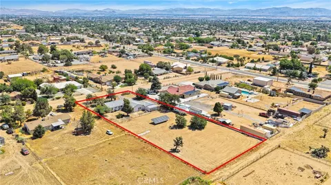 View/Area - 15129 Cedar St, Hesperia, CA 92345 photo 4 of 10
