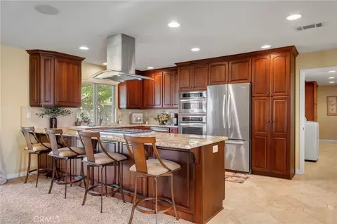 Kitchen - 14231 Tawya, Apple Valley, CA 92307 photo 1 of 2
