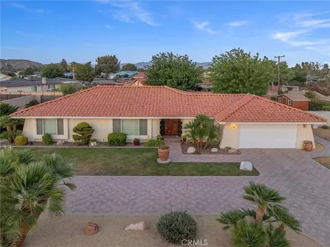 View/Area - 14231 Tawya, Apple Valley, CA 92307 photo 5 of 5