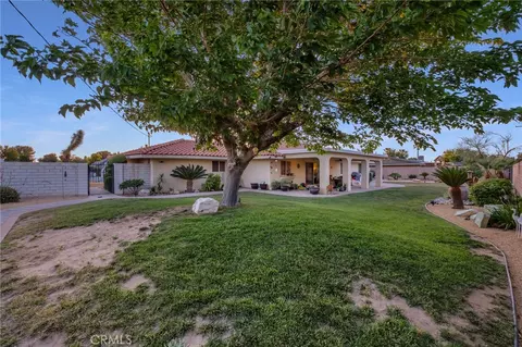 Exterior - 14231 Tawya, Apple Valley, CA 92307 photo 4 of 7